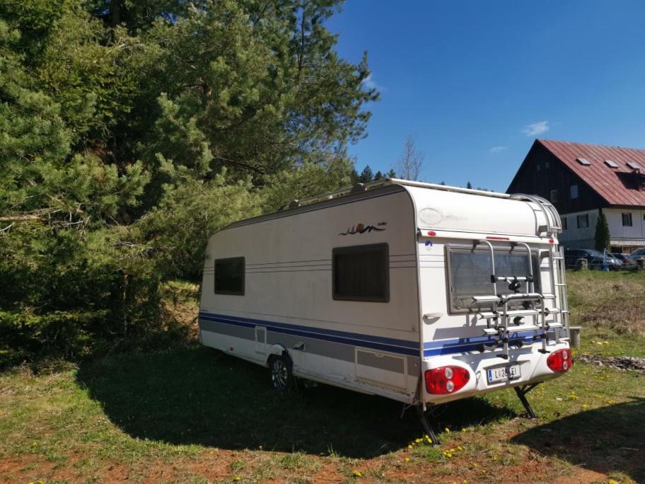 Hotel Penzion Tomy Na Pláži Frymburk Esterno foto