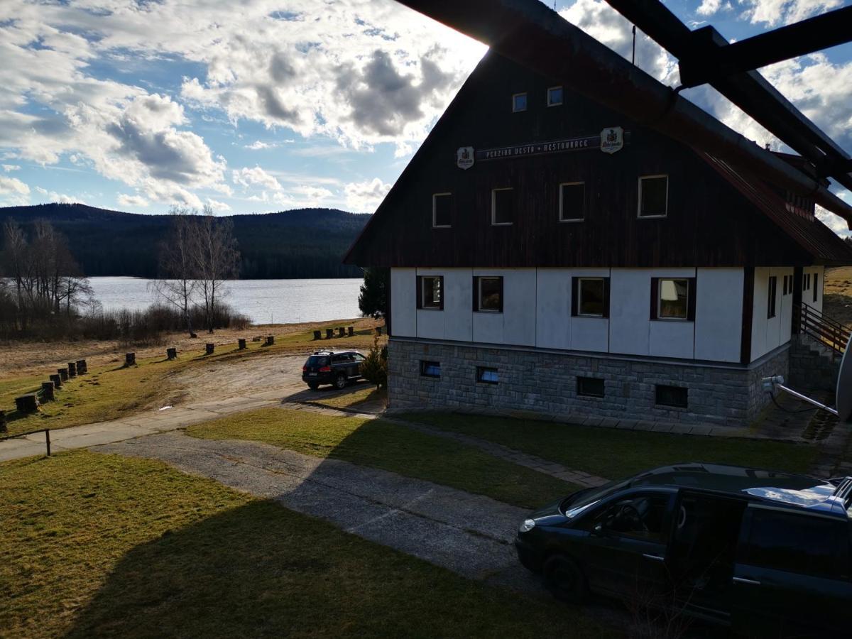 Hotel Penzion Tomy Na Pláži Frymburk Esterno foto