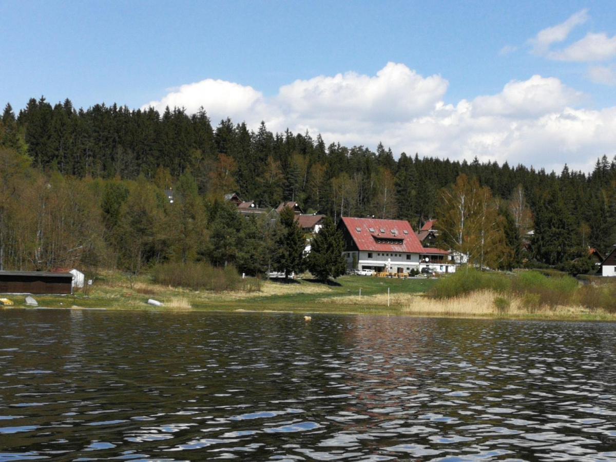 Hotel Penzion Tomy Na Pláži Frymburk Esterno foto
