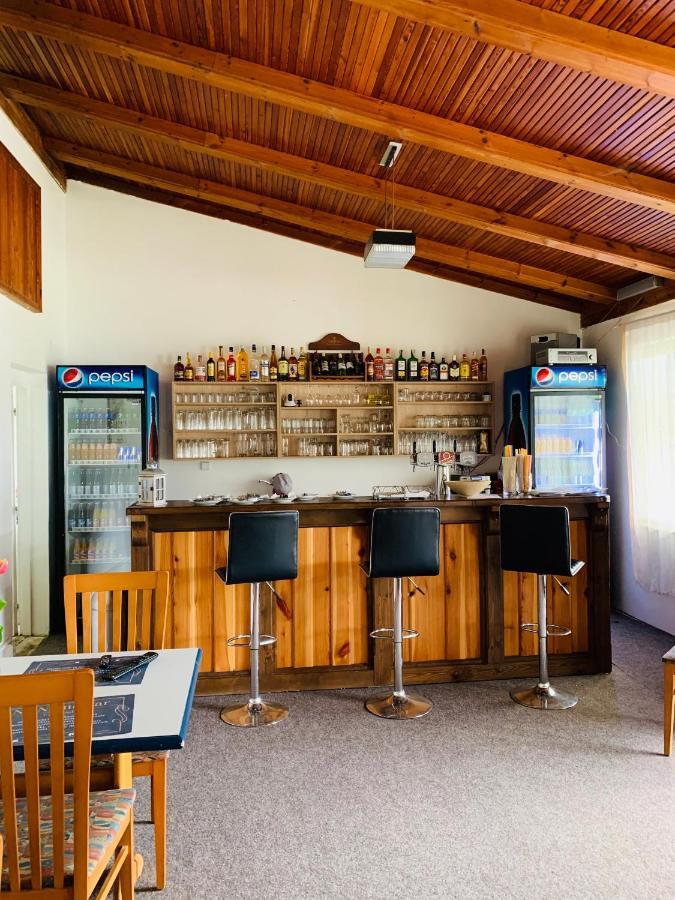 Hotel Penzion Tomy Na Pláži Frymburk Esterno foto